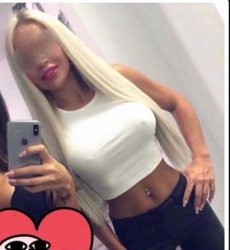 Cazibeli sarışın kız Ceyda