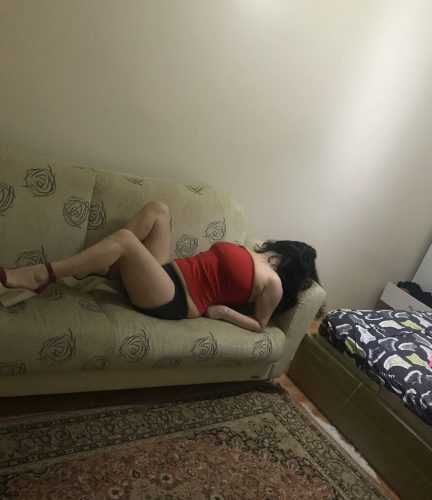 Kıvrak masaj yapan kadın çiler