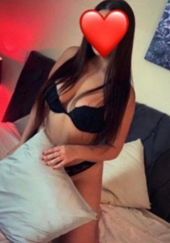 Seksi sarışın Akasya